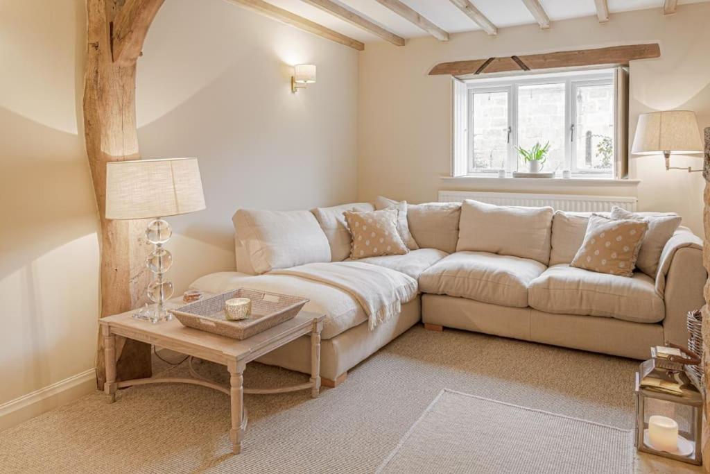East Barn Cottage - Refurbished Barn Conversion! Weston Subedge エクステリア 写真